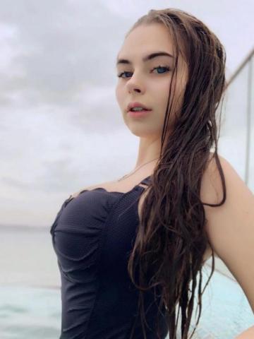 Ева